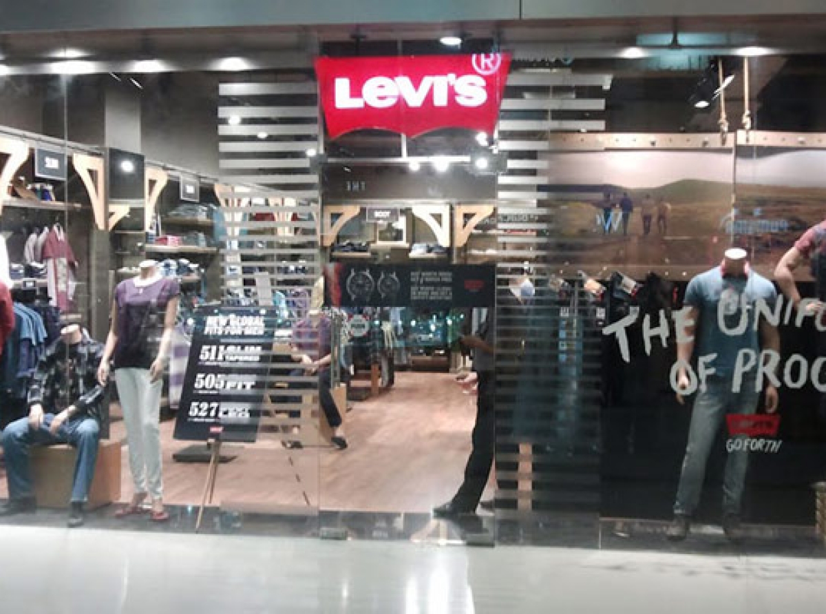 Levi's